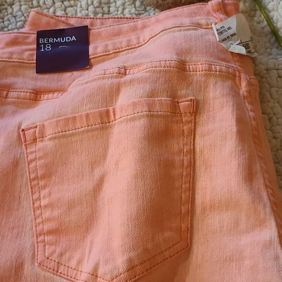 💕New Lane Bryant Bermuda shorts💕 - Picture 5 of 8